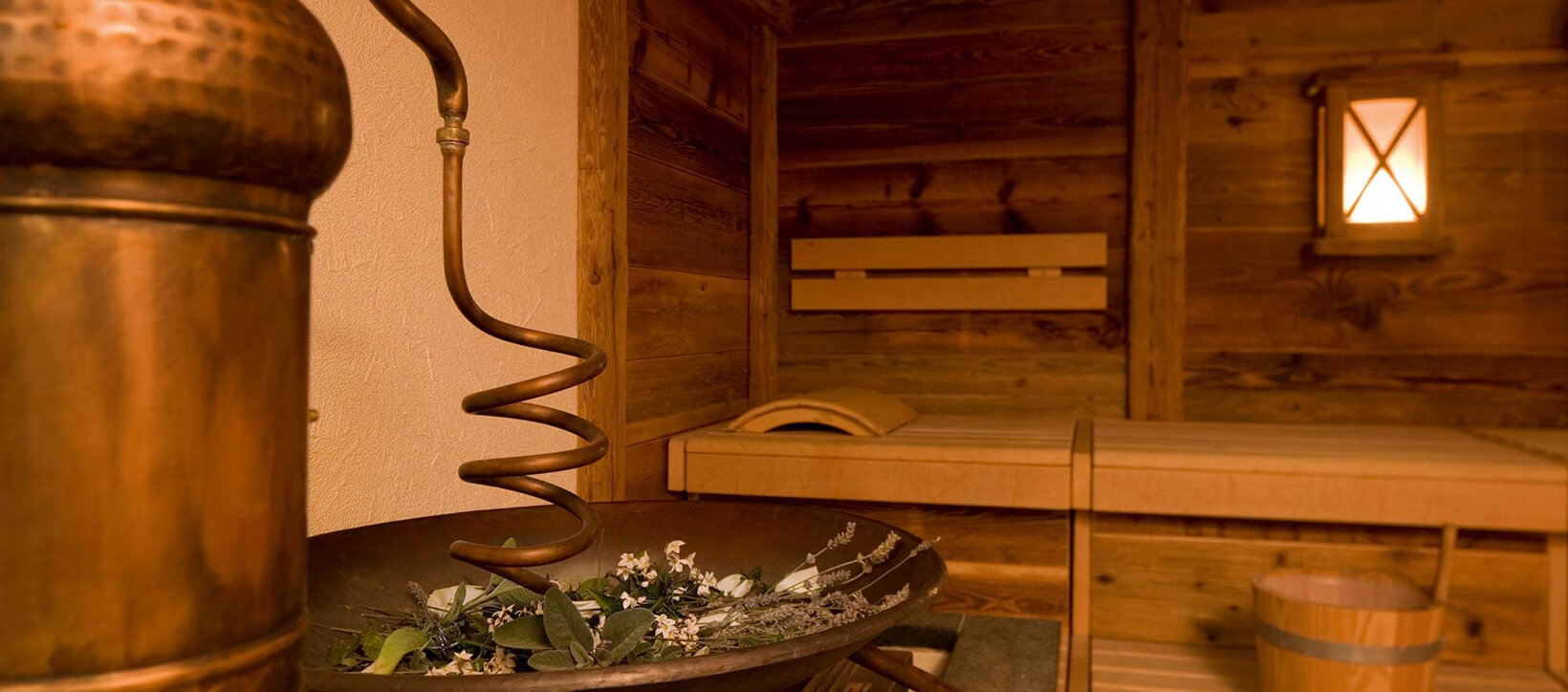 hotel-firefly-sauna-detail-wellness-spa-zermatt-switzerland.jpg