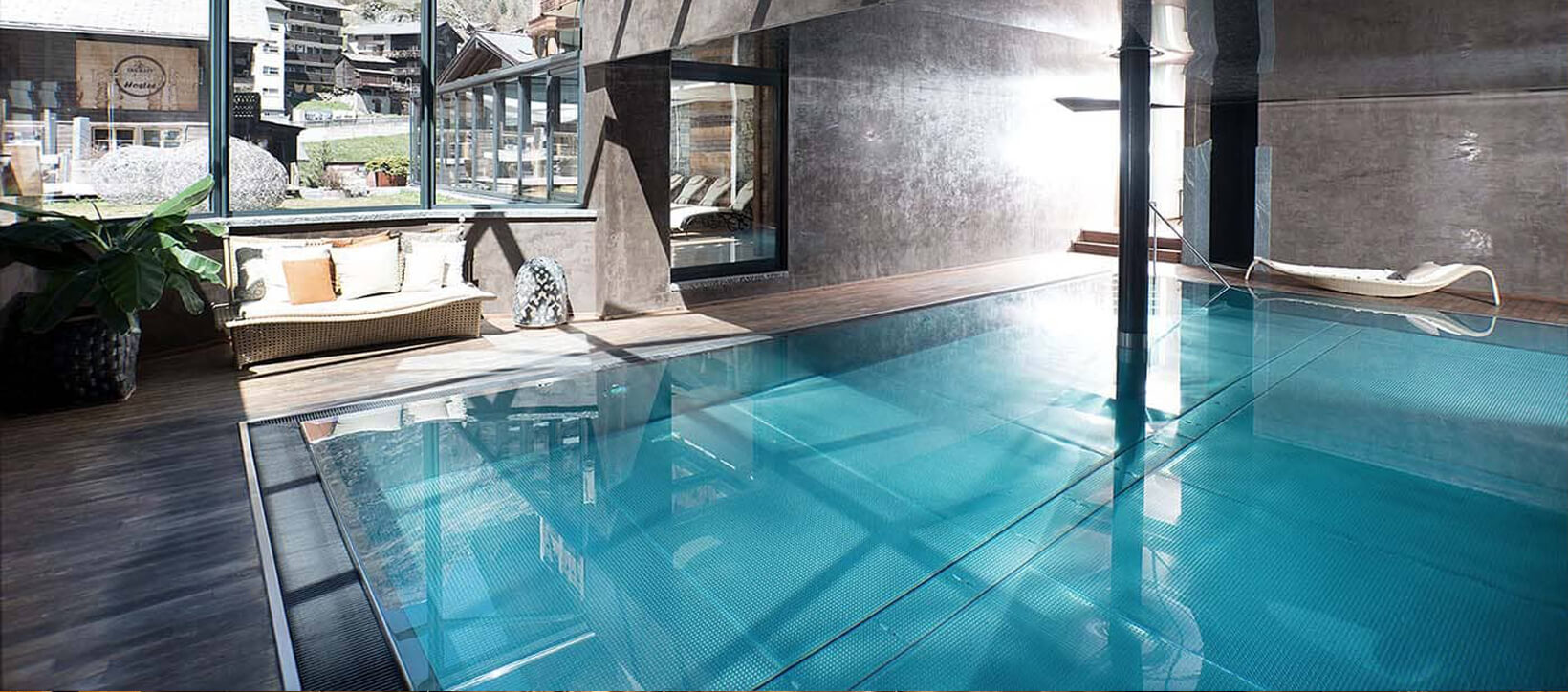 header-spa-hotel-firefly-wellness-pool-switzerland-zermatt.jpg